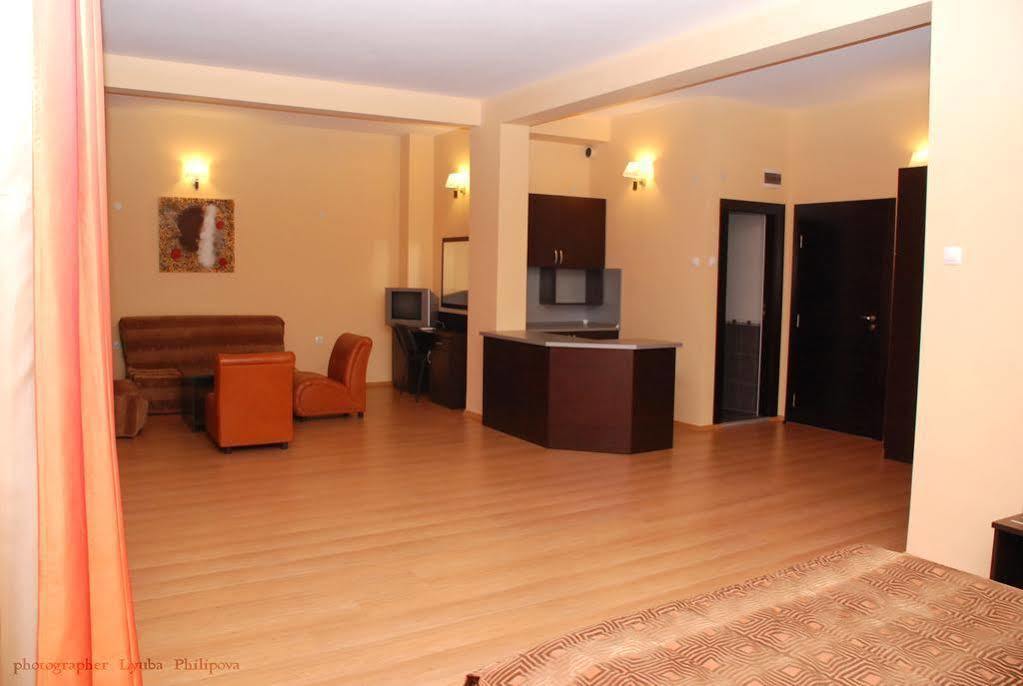 Family Art-Hotel Zora Vratsa Екстер'єр фото