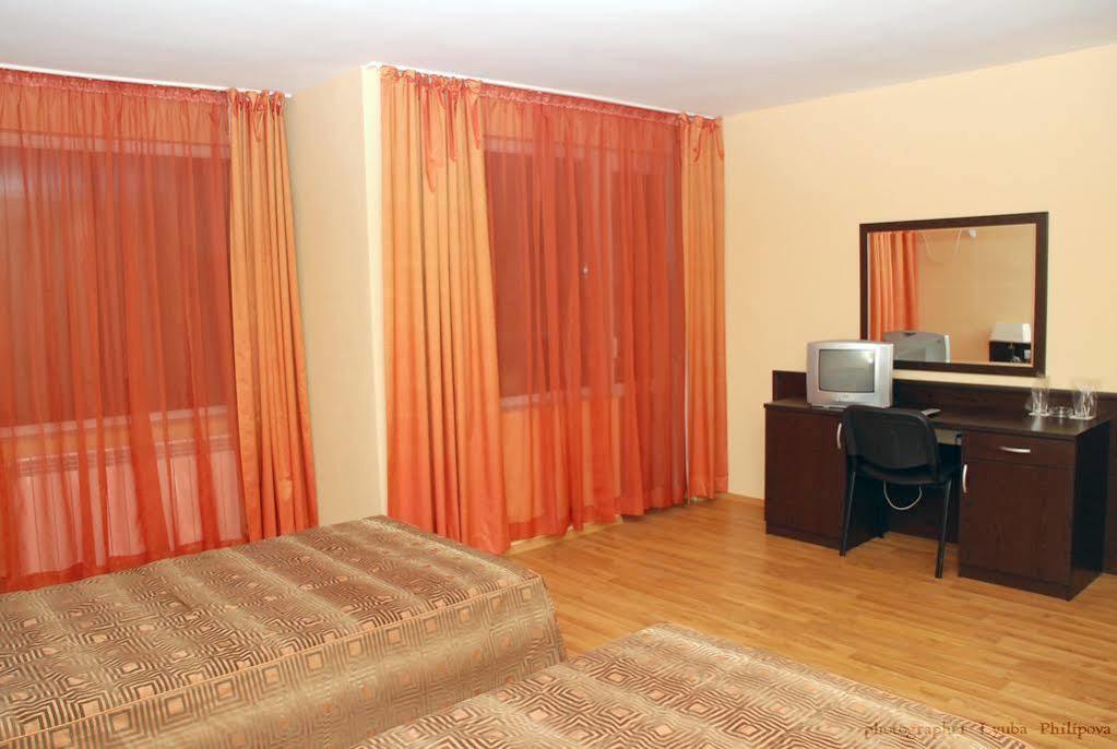 Family Art-Hotel Zora Vratsa Екстер'єр фото