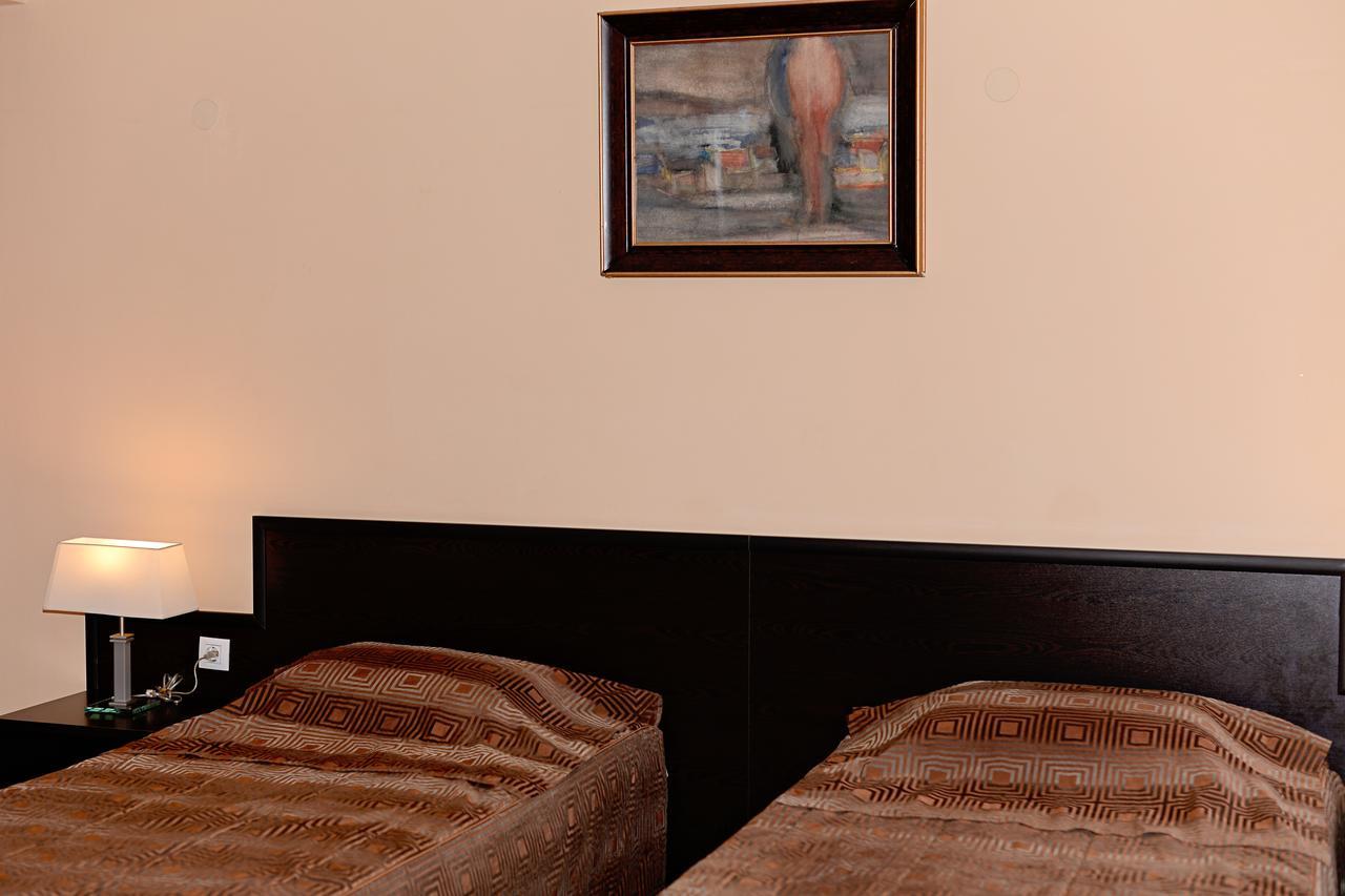 Family Art-Hotel Zora Vratsa Екстер'єр фото