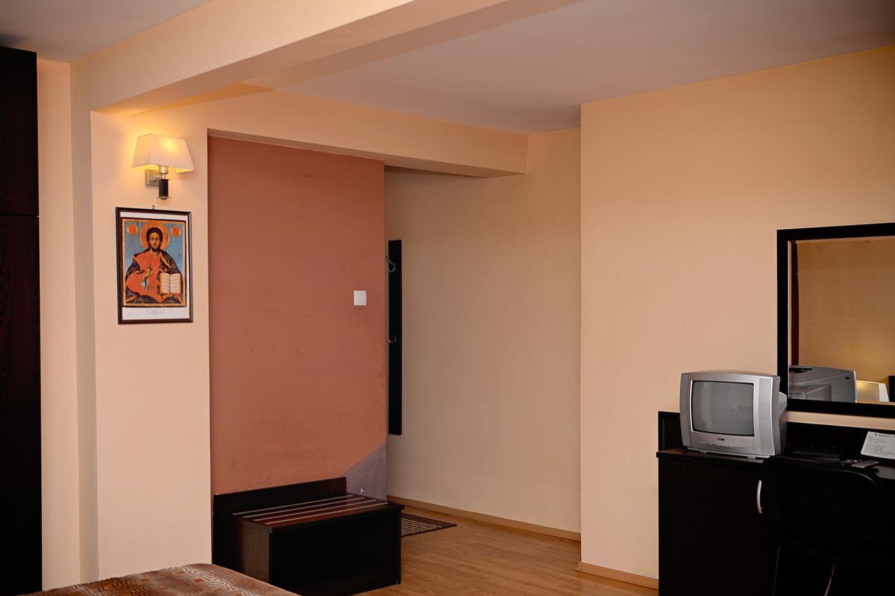 Family Art-Hotel Zora Vratsa Екстер'єр фото