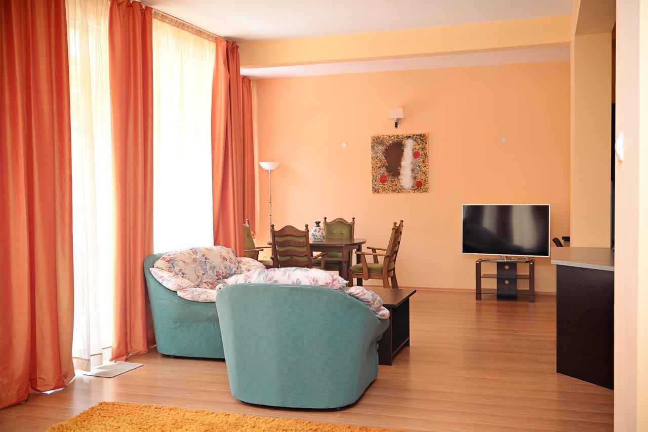Family Art-Hotel Zora Vratsa Екстер'єр фото