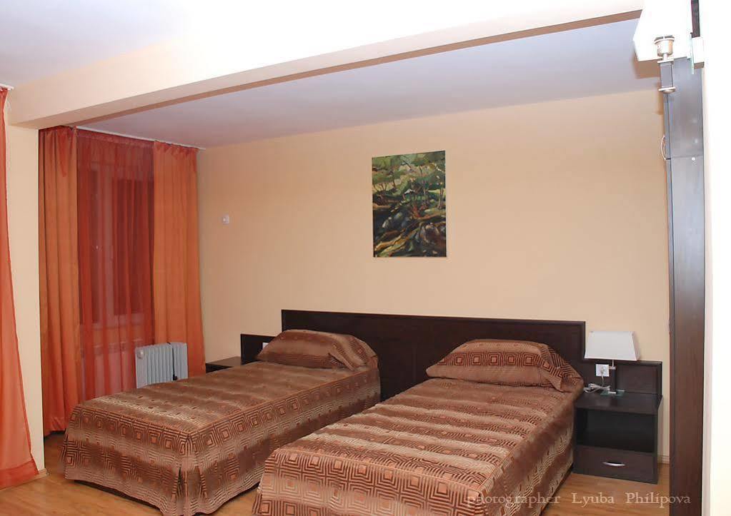 Family Art-Hotel Zora Vratsa Екстер'єр фото